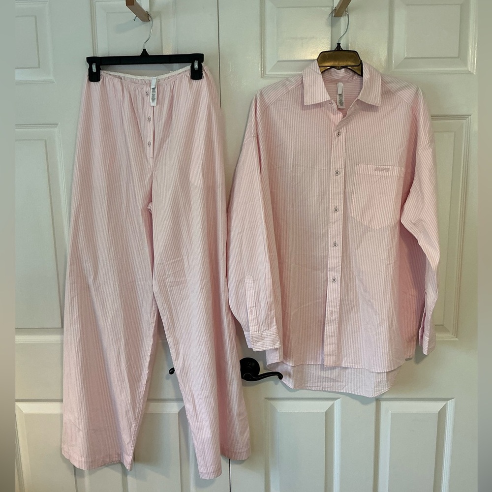 SKIMS Oversized Stretch Cotton Stripe Pajama Set | Cherry Blossom Stripe | S - Picture 11 of 11